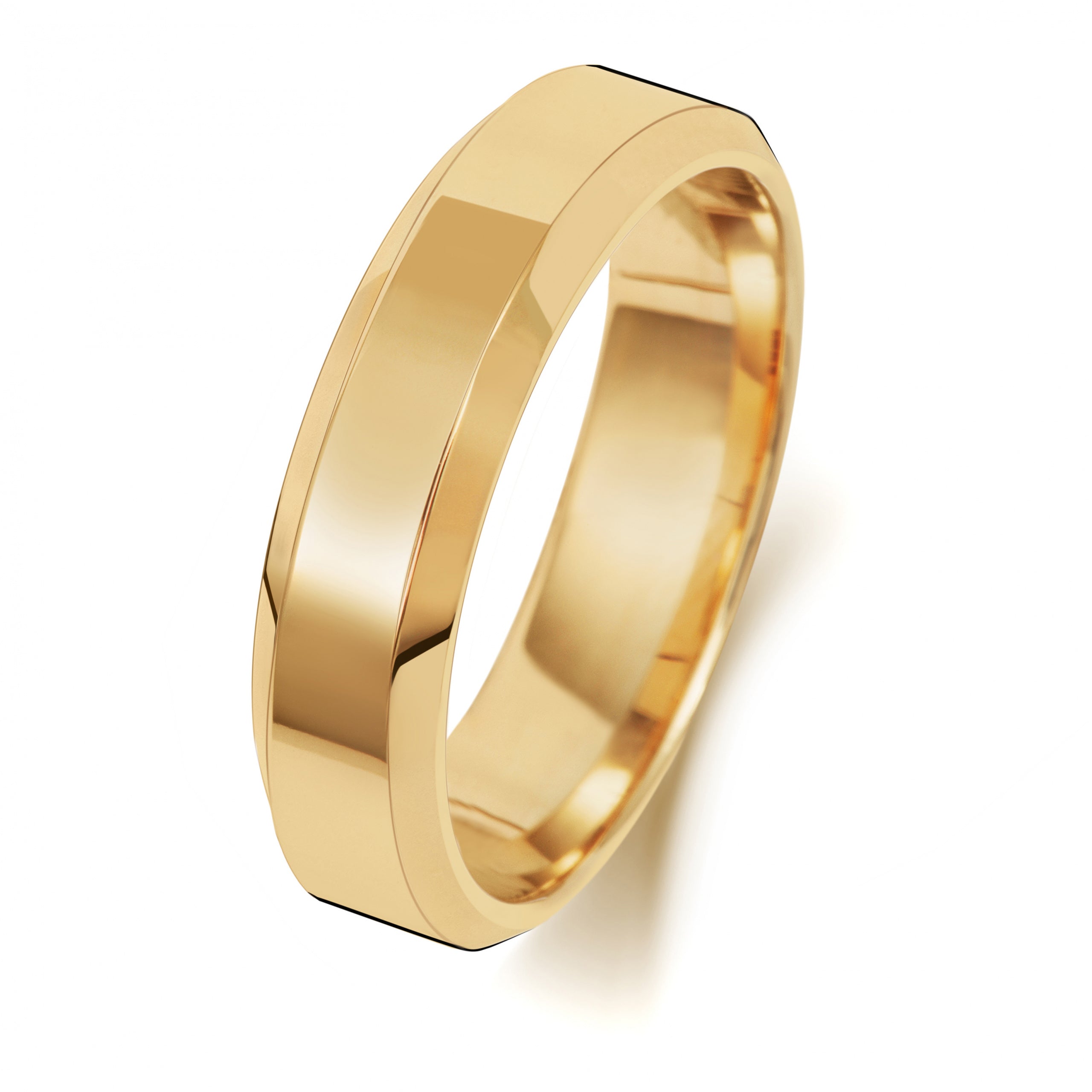 A 9CT GOLD 5MM BEVELLED EDGE WEDDING RING featuring a plain, polished finish with a flat outer surface and beveled edges, displayed against a white background.